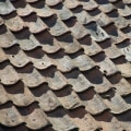 Removing debris from the roof: A Comprehensive Guide